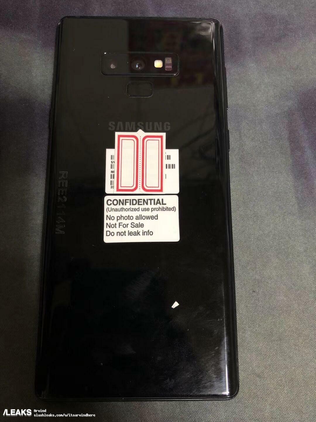 Clicca per vedere l'immagine originale Samsung galaxy note 9 retro e fotocamera
