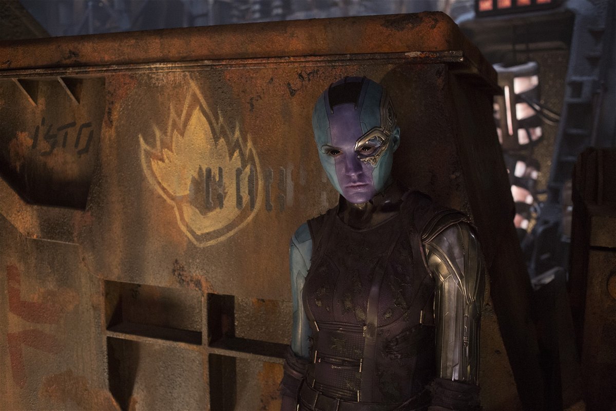 Karen Gillan è Nebula in una scena di Guardiani della Galassia Vol. 2