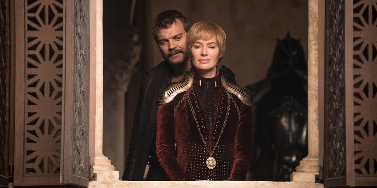 Una scena tra Cersei Lannister e Euron Greyjoy in Game of Thrones 8