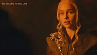 Daenerys fissa intensamente Jon Snow