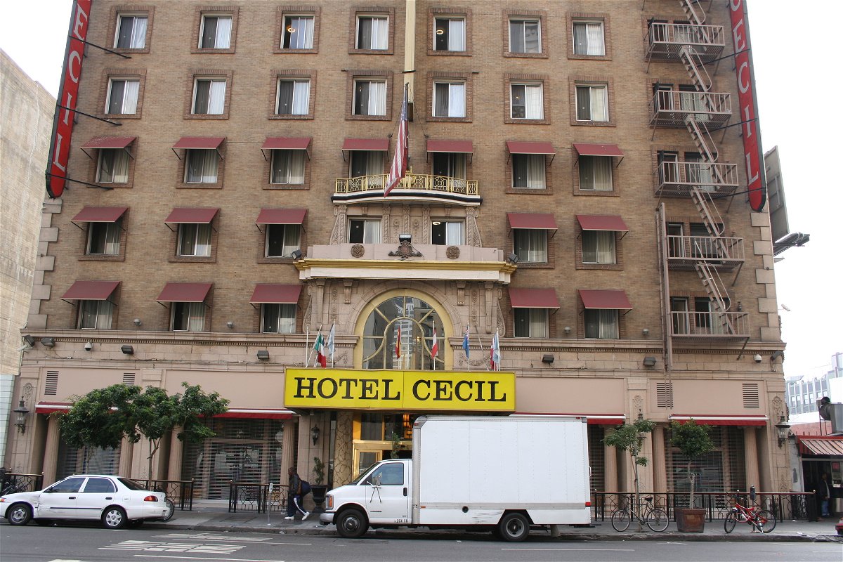 Il Cecil Hotel com'era nel 2005
