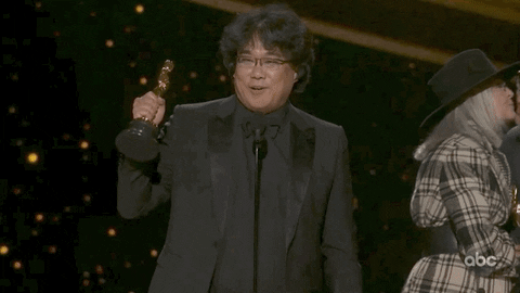 Bong Joon-ho solleva al cielo l'ennesimo Oscar