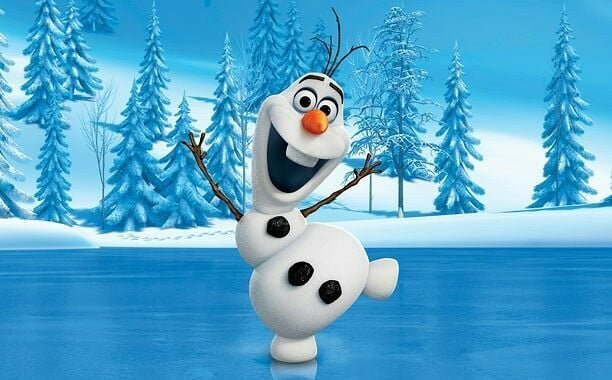 Il simpatico pupazzo di neve è al centro della vicenda di Olaf's Frozen Adventure
