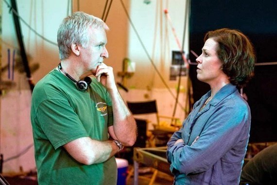 Sigourney Weaver e James Cameron sul set di Avatar