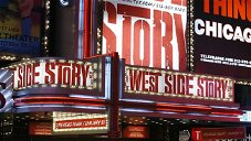Copertina di Steven Spielberg parla del remake del musical West Side Story