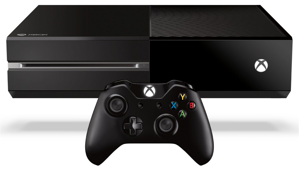 Immagine stampa della prima versione di Xbox One