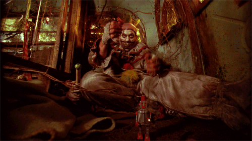 Clicca per vedere l'immagine originale Twisty una scena di Freak Show