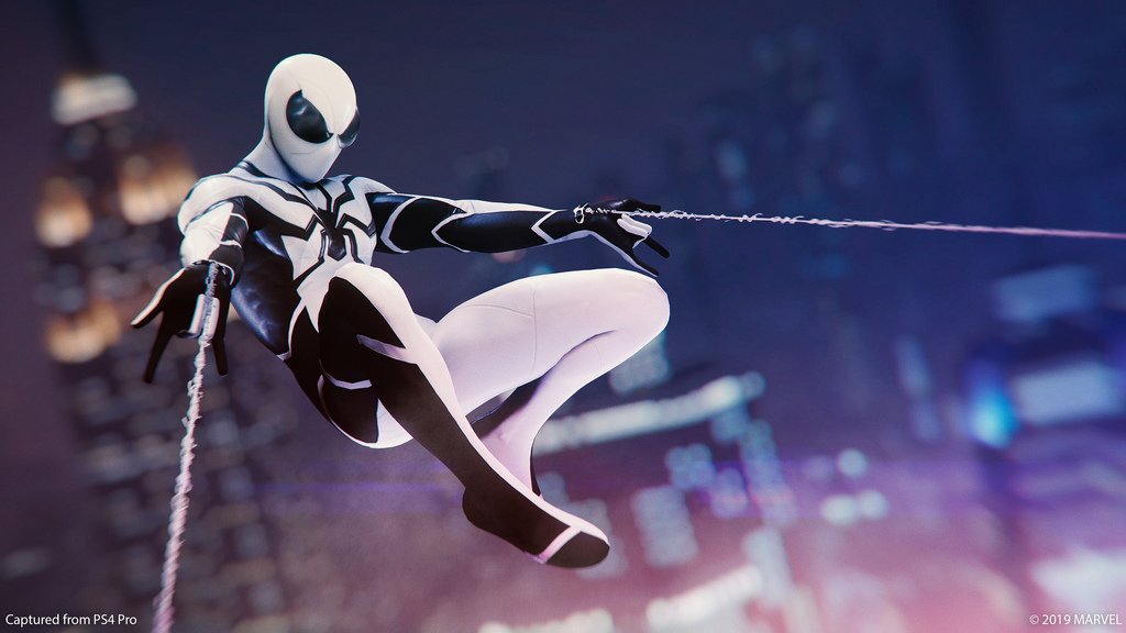 Immagine promozionale del costume di Fondazione Futuro per Marvel's Spider-Man