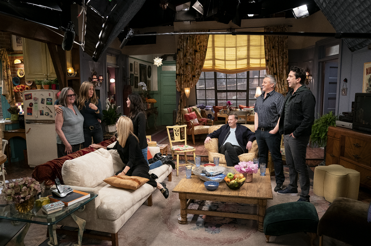 Il cast di Friends 25 anni dopo torna nel set dell'appartamento