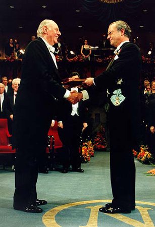 Dario FO riceve il Premio Nobel nel 1997
