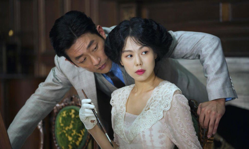 Ha Jung-woo e Kim Min-hee  durante una scena del film