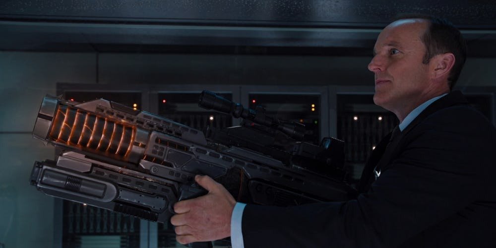 Coulson e la sua leggendaria arma nel primo Avengers