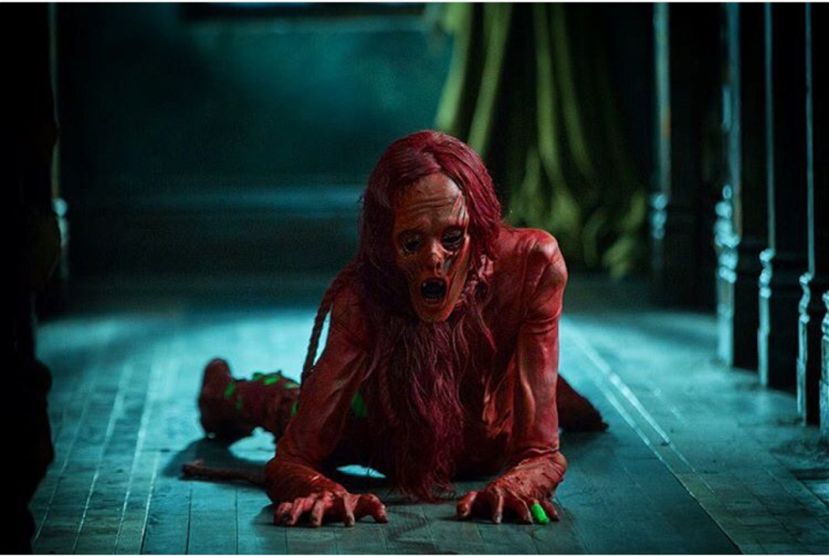 Javier Botet interpreta le donne fantasma di Crimson Peak 