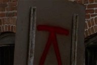 Copertina di Cosa significa il simbolo rosso apparso in The Walking Dead 9x11?