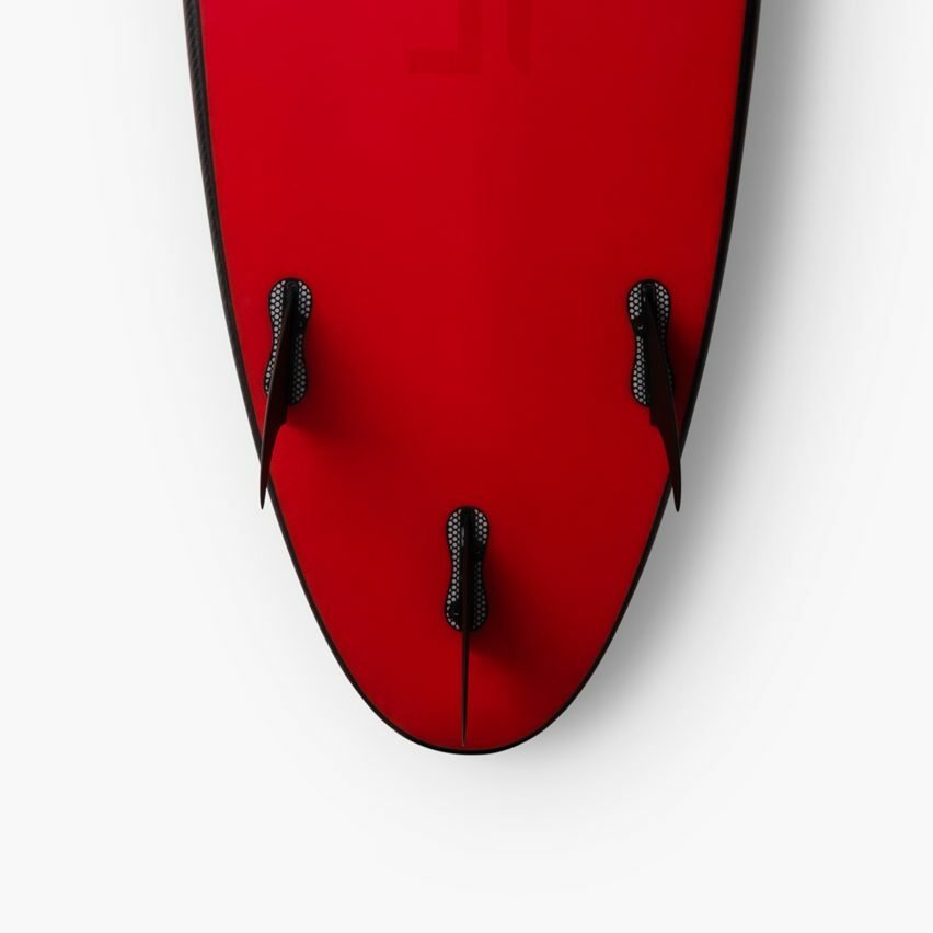 La tavola da surf Tesla, in vendita a oltre 1.500 dollari