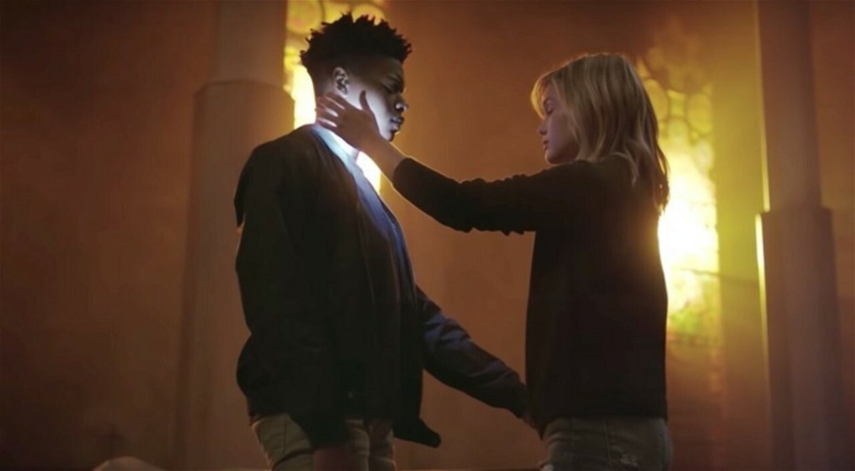 I poteri di Cloak e Dagger in un'immagine dalla serie TV