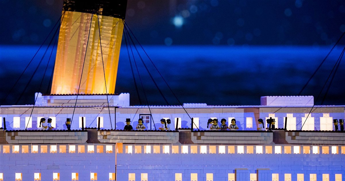 Titanic in chiave LEGO: alcuni dettagli det set come la presenza di scialuppe e di Minifigure