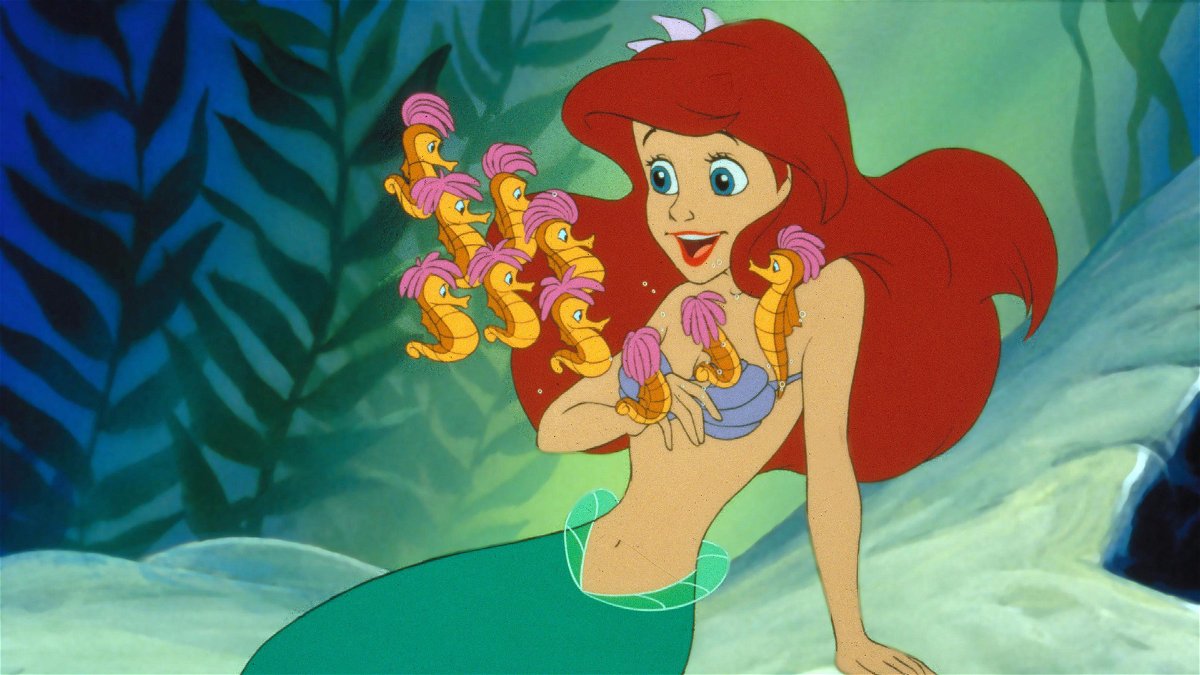 Ariel in una scena de La Sirenetta