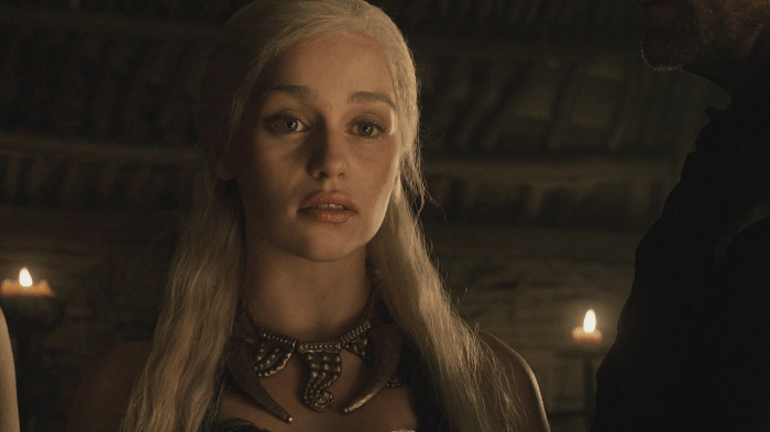 Emilia Clarke nella prima stagione di Game of Thrones