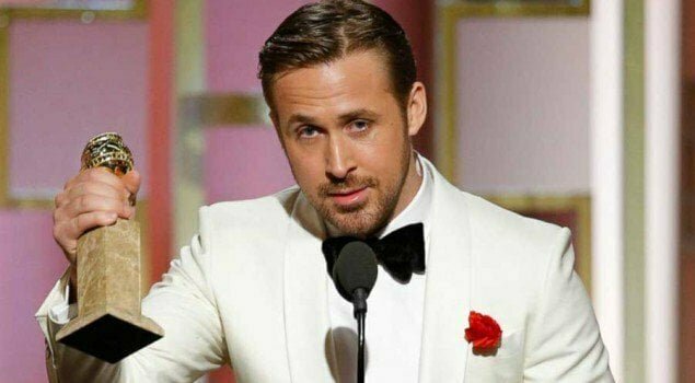 Ryan Gosling stringe il proprio Golden Globe