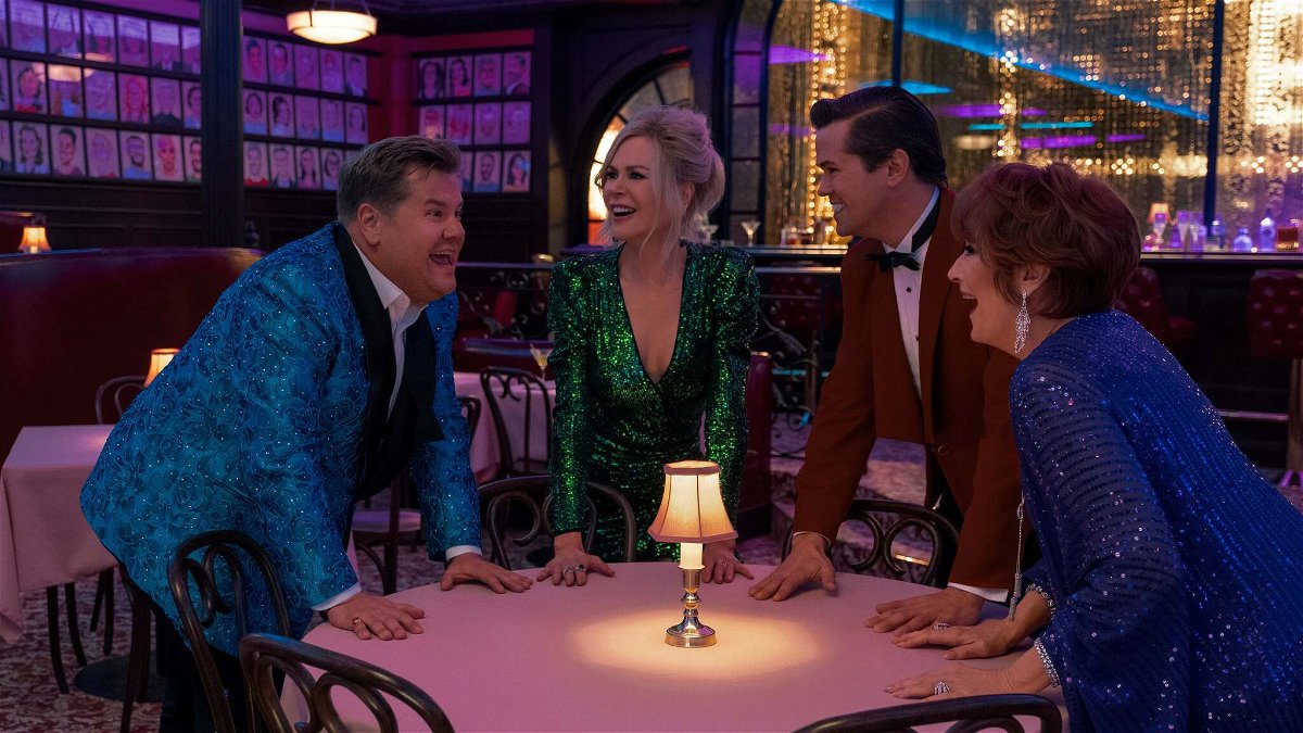 James Corden, Nicole Kidman, Andrew Rannells e Meryl Streep sorridono in The Prom