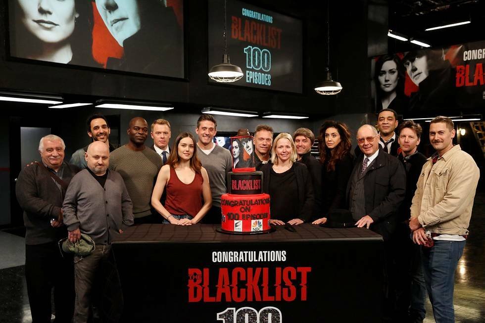 Alcuni personaggi secondari presenti ai festeggiamenti dei 100 episodi della serie
