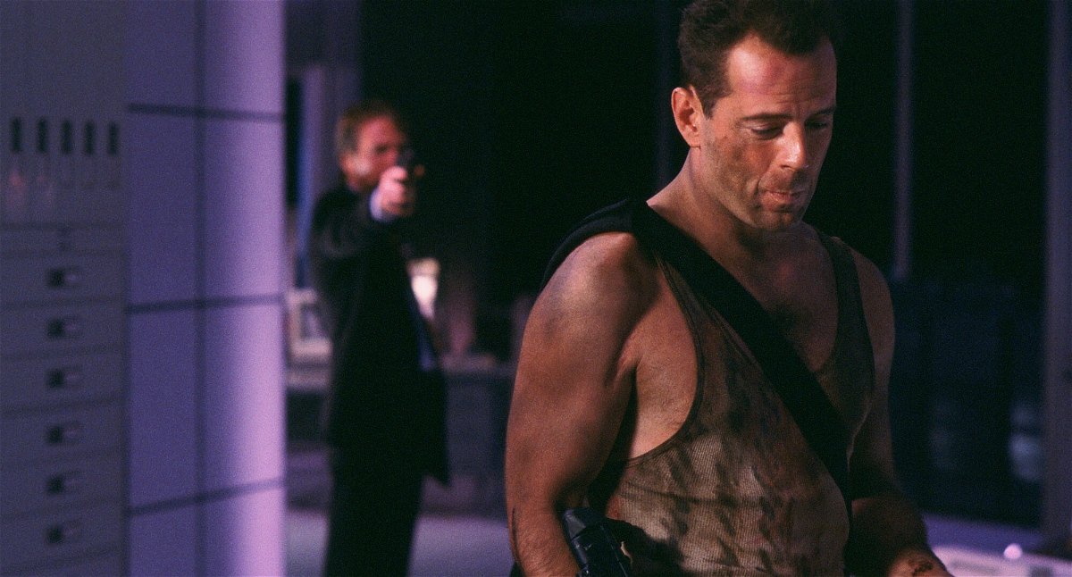 Bruce Willis in una scena di Trappola di cristallo