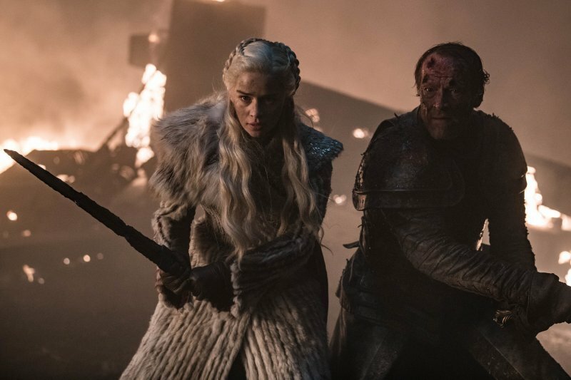 Emilia Clarke e Iain Glen in Game of Thrones 8x03