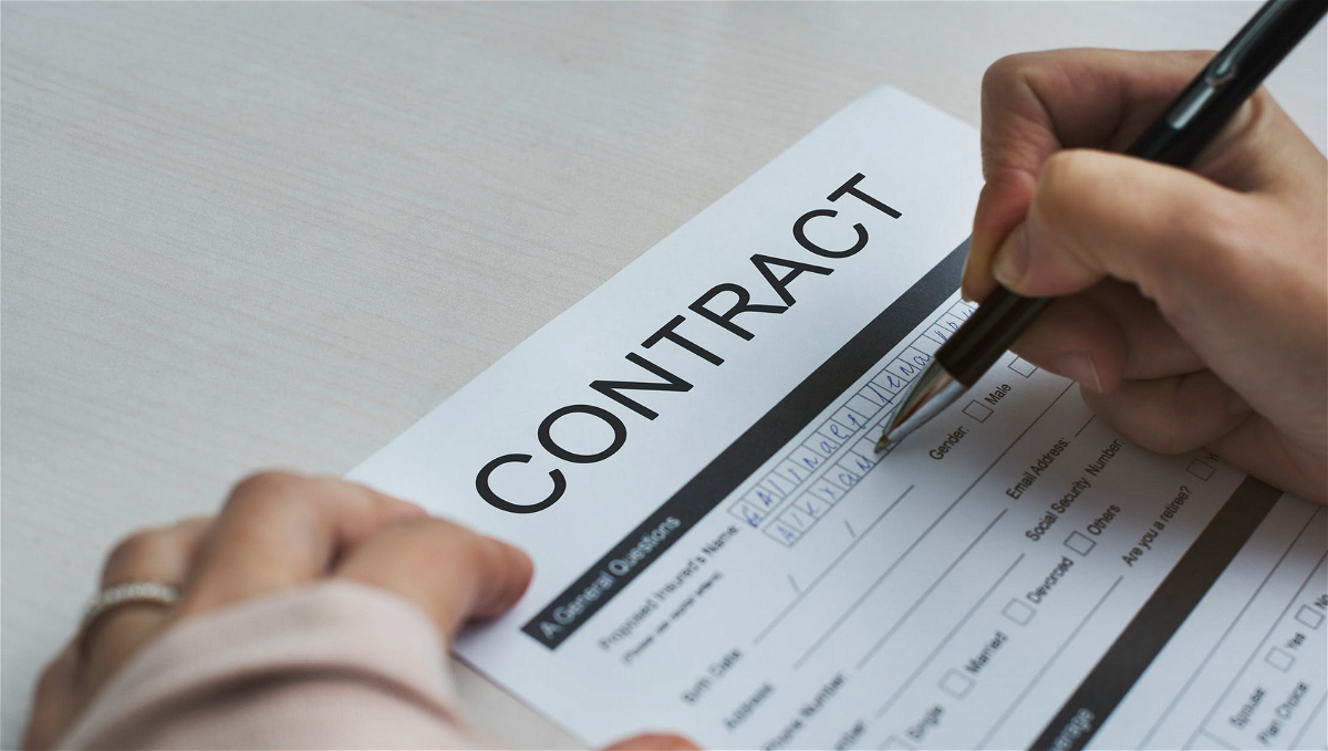 Un'immagine di un contratto