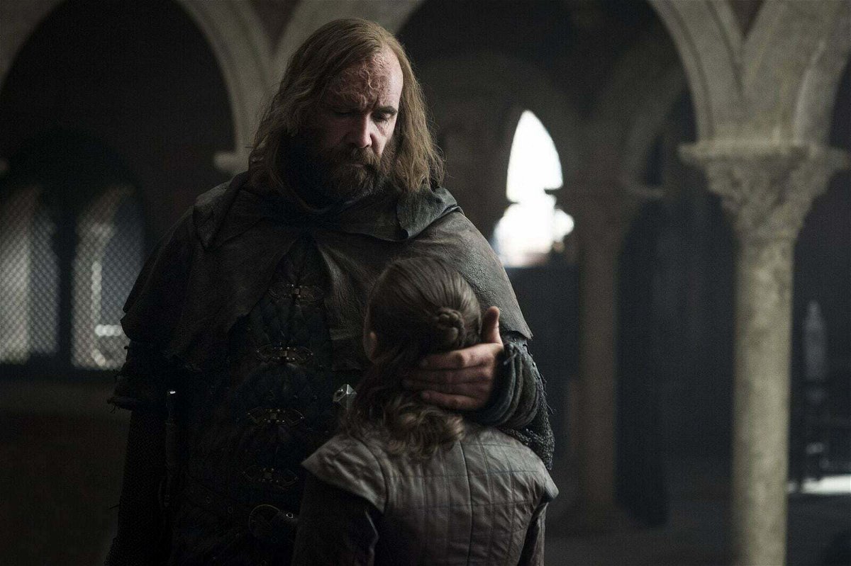 Rory McCann e Maisie Williams in Game of Thrones 8x05