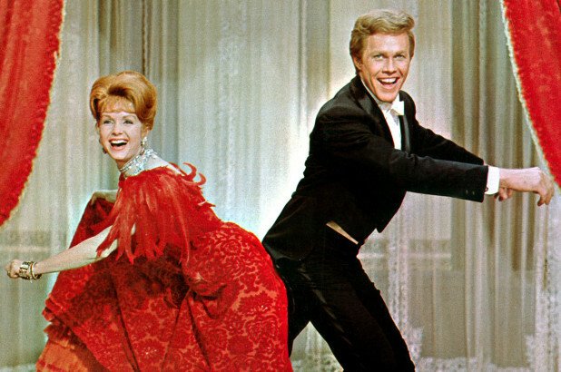 Debbie Reynolds e Harve Presnell interpretano Molly Brown e Johnny Brown
