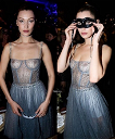 Copertina di Bella Hadid in topless all'afterparty Dior