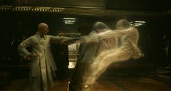 Copertina di Doctor Strange, la recensione: ecco la formula magica del Cinema