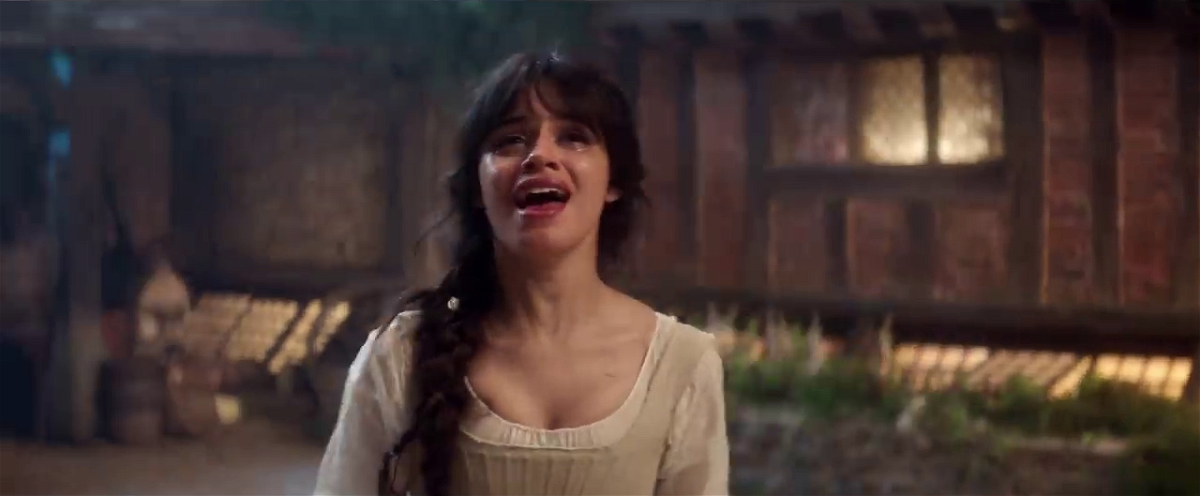 Camila Cabello è Cenerentola nel trailer del film