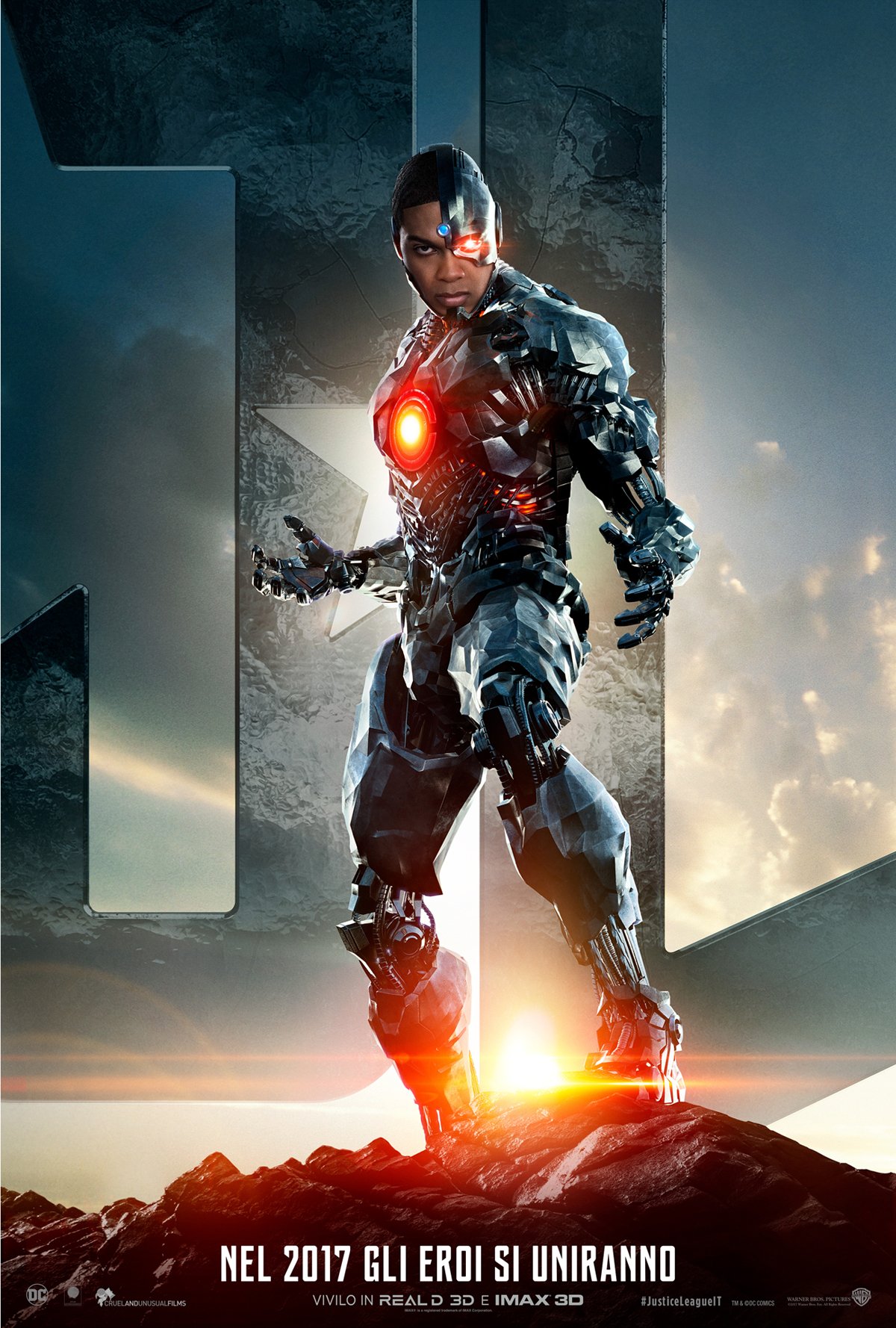 Il character poster italiano di Justice League dedicato a Cyborg