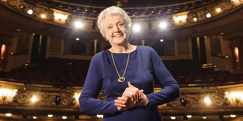 L'attrice Angela Lansbury in Piccole Donne?