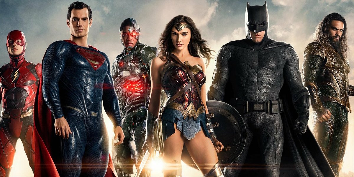 Ezra Miller (Flash), Henry Cavill (Superman), Ray Fisher (Cyborg), Gal Gadot (Wonder Woman), Ben Affleck (Batman) e Jason Momoa (Aquaman) in formazione per foto di gruppo della Justice League)