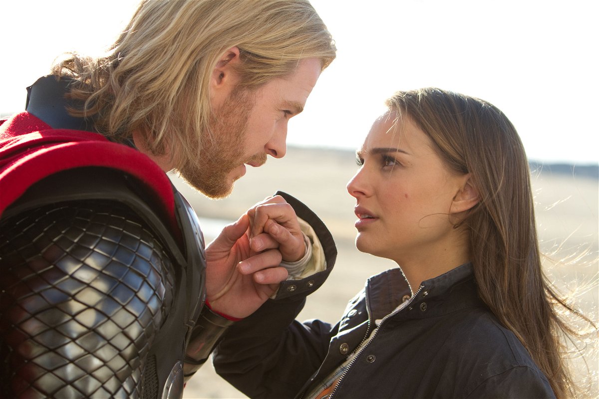 Thor promette a Jane che farà ritorno sulla Terra