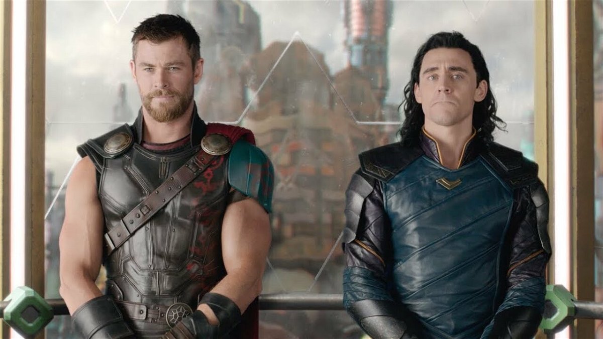 Thor e Loki in una scena di Thor: Ragnarok