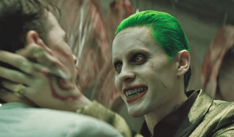 Una scena di Suicide Squad con il Joker