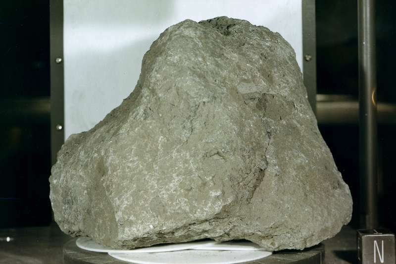 La roccia lunare portata sulla Terra nel 1971