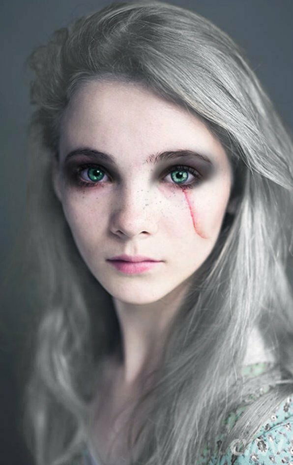 Clicca per vedere l'immagine originale Un fotomontaggio di Freya Allan con il look di Ciri