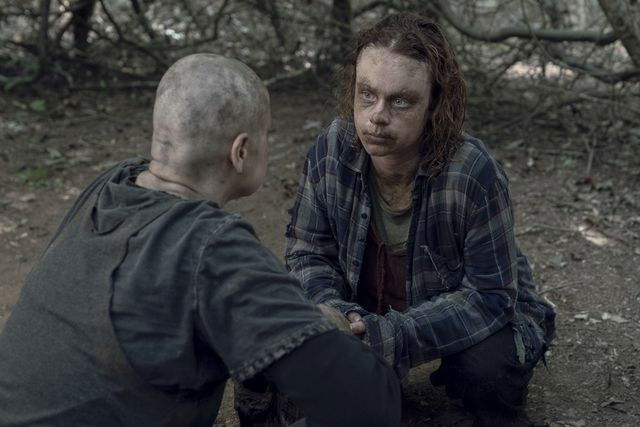 Clicca per vedere l'immagine originale The Walking Dead 10x05: Alpha e Gamma