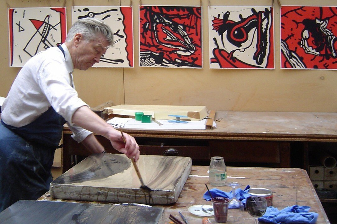 David Lynch mentre dipinge