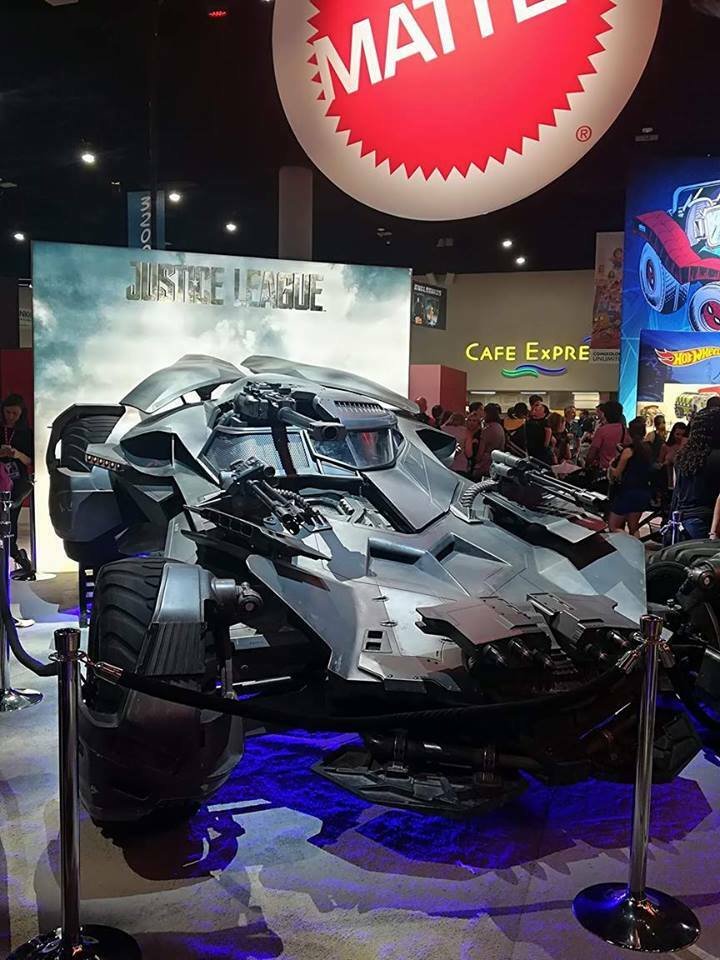 Batmobile di Batman alla Exhibit Hall del San Diego Comic-Con 2017