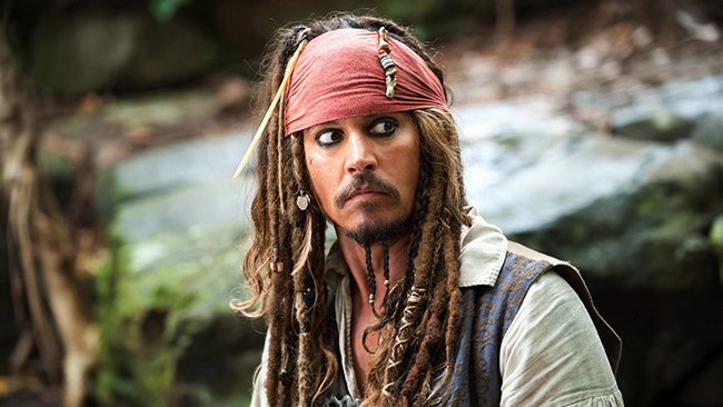 Un'immagine che ritrae Johnny Depp nei panni di Jack Sparrow