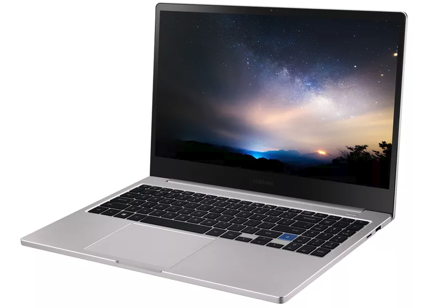 Clicca per vedere l'immagine originale Immagine stampa del Samsung Notebook 7 da 15 pollici