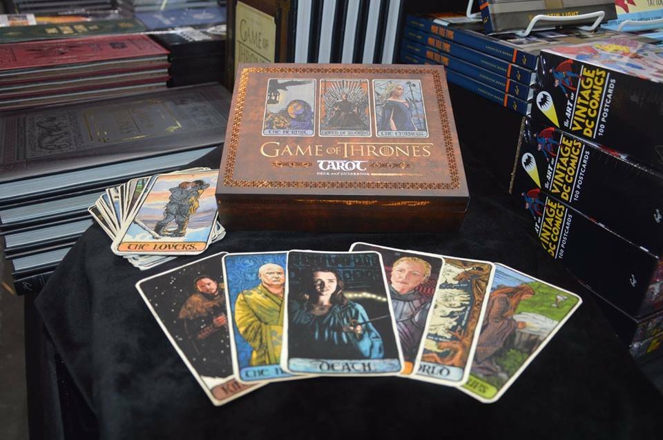 Un'immagine dei tarocchi di Game of Thrones direttamente dal San Diego Comic-Con