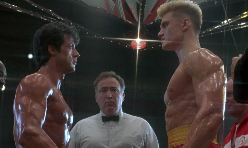 Sylvester Stallone e Dolph Lundgren in una scena di Rocky IV