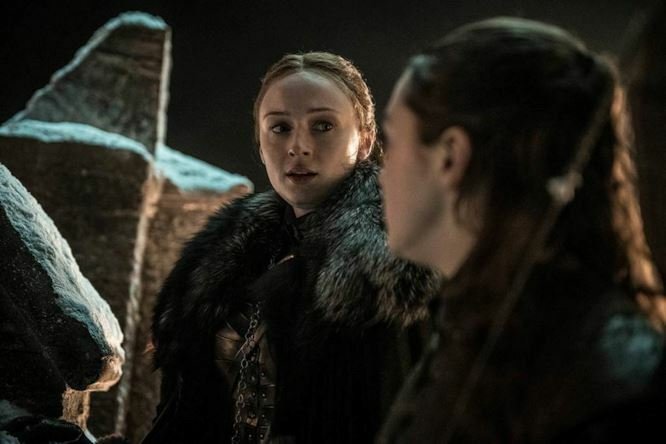 Game of Thrones: Sansa e Arya in un'immagine dall'episodio 8x03